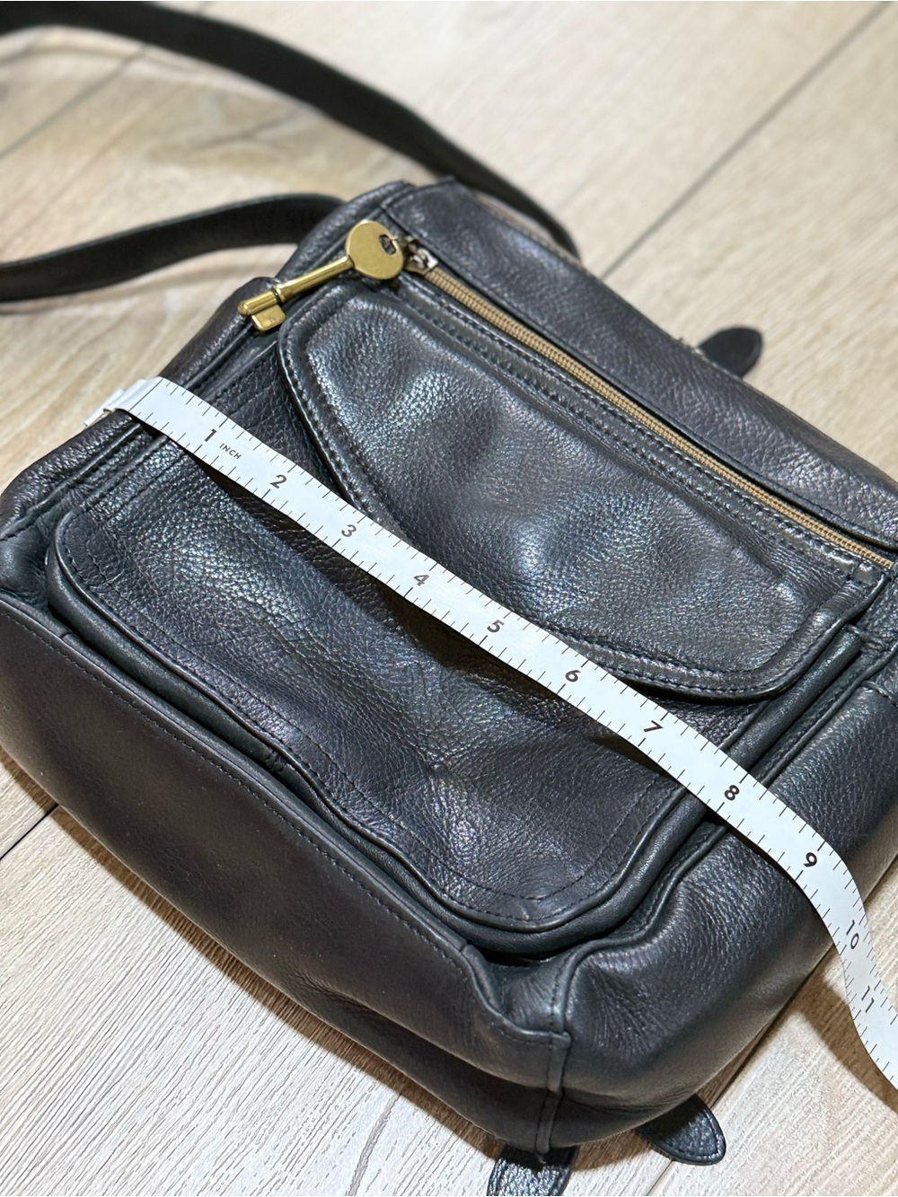 Vintage 1954 Black Fossil Pebbled Leather Crossbody Bag 75082 Key Charm - Picture 14 of 16